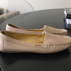 Prada Beige Loafers size 38.5